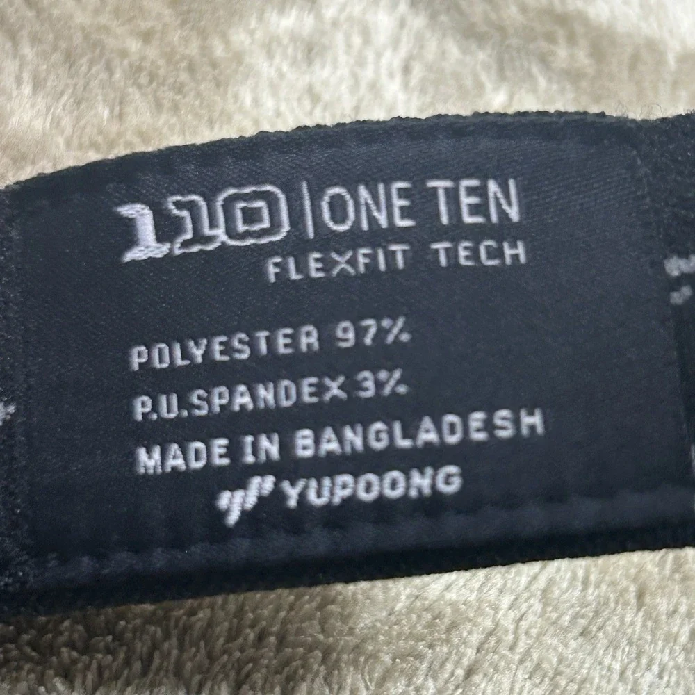 Atlas Premier 110 One Ten Flexfit Tech Black Visor‎ Hat Adjustable Fox Logo